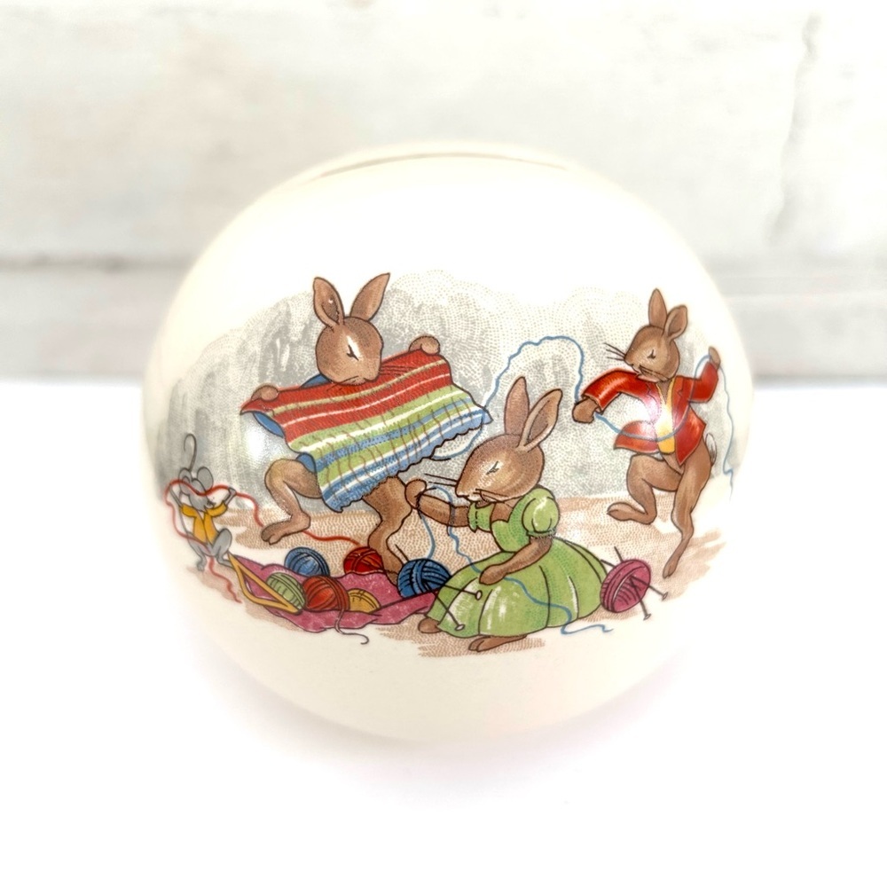 Bunnykins Royal Doulton Round Bank Bunnies Knitting